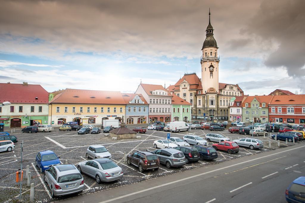 Hotel U Lva Bílina Eksteriør billede